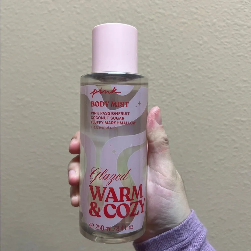 VICTORIA’S SECRET PINK GLAZED WARM & COZY MIST SPRAY